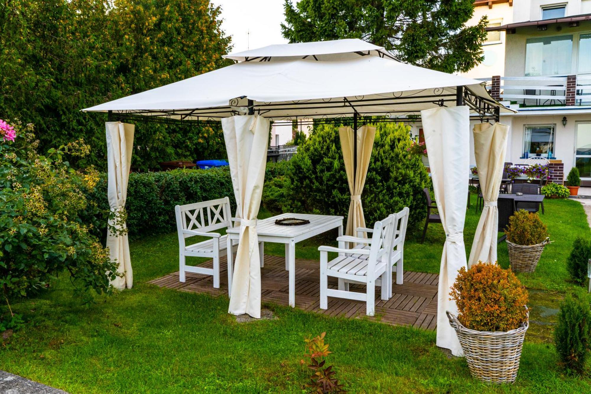 Hotel Avista Mielno à Unieście Extérieur photo