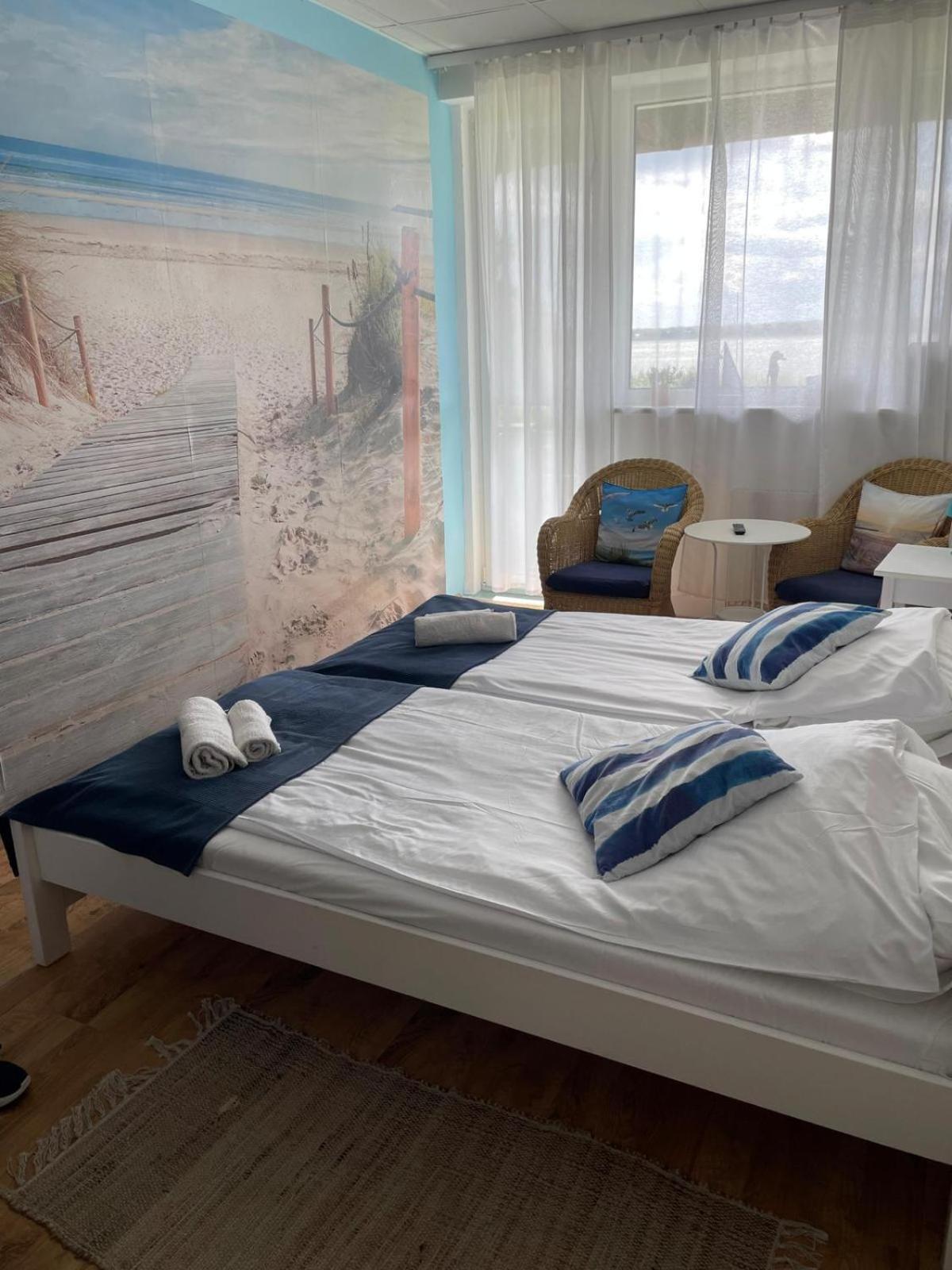 Hotel Avista Mielno à Unieście Extérieur photo